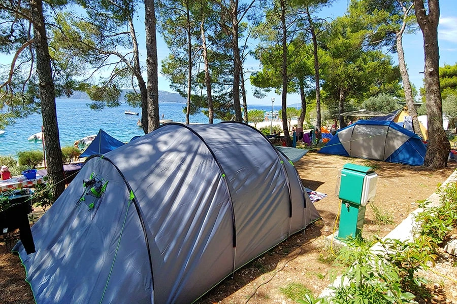 Izbor parcele za šator, kamp Kovačine, Cres